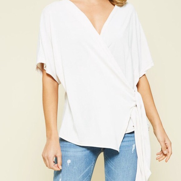 🆕Cream/Stone Short Flutter Sleeve Wrap Blouse Top - Picture 3 of 8